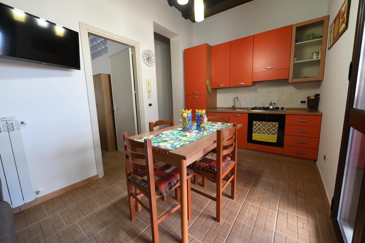 Bed and Breakfast By The Sea à Terrasini Extérieur photo